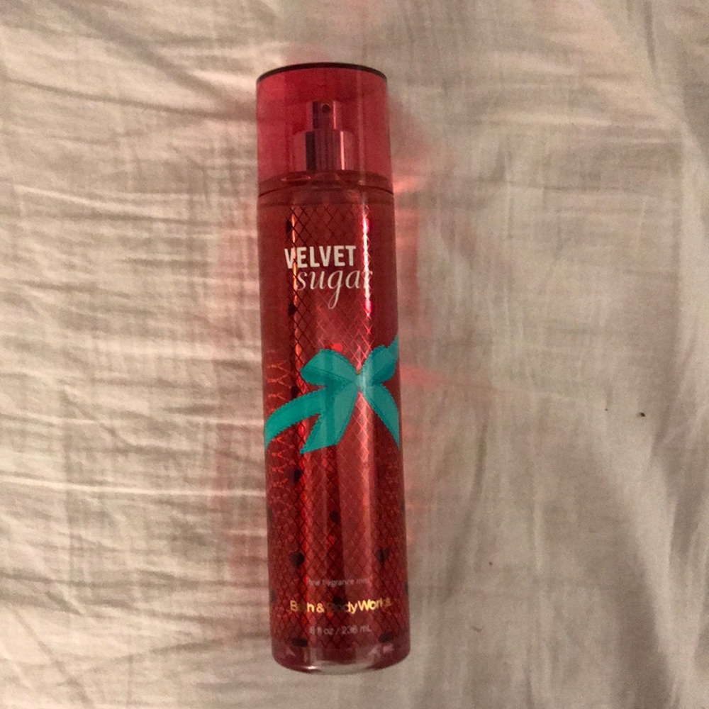 Bath and Body Works: Velvet Sugar Body Spray